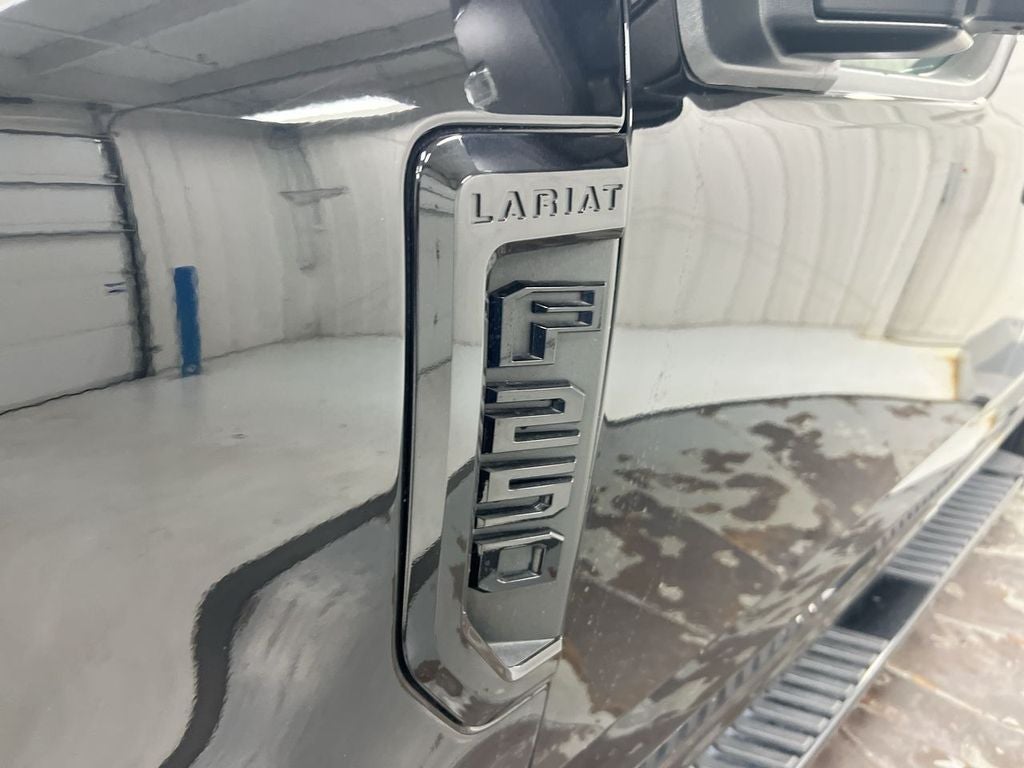 2021 Ford F-250SD Lariat