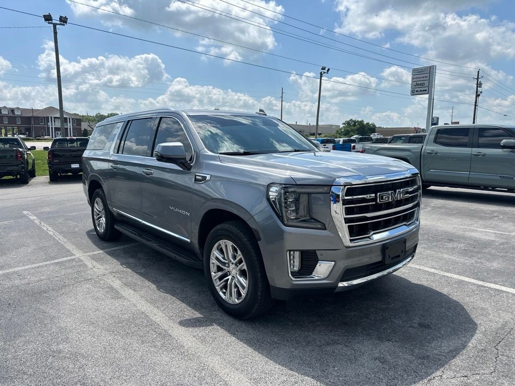 2022 GMC Yukon XL SLT