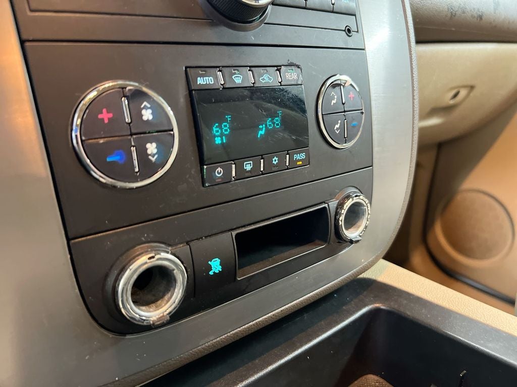 2011 GMC Yukon XL SLE 1500