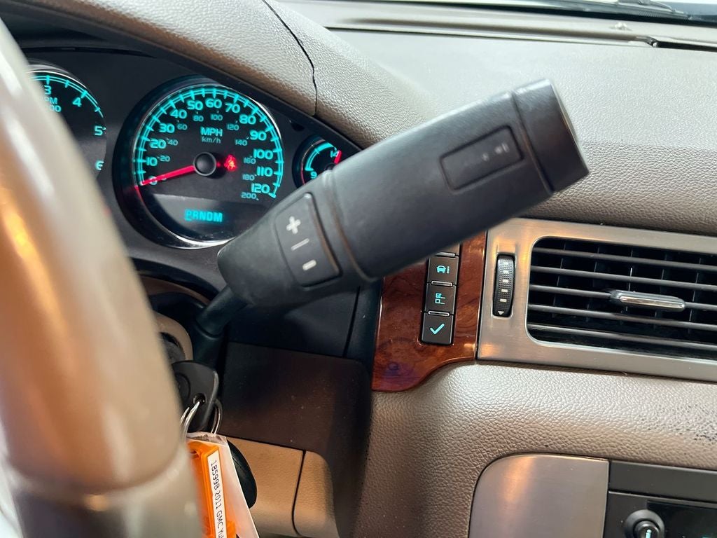 2011 GMC Yukon XL SLE 1500