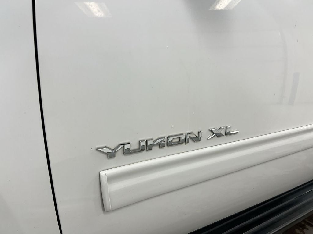 2011 GMC Yukon XL SLE 1500