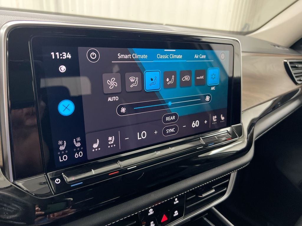 2024 Volkswagen Atlas 2.0T SE w/Technology