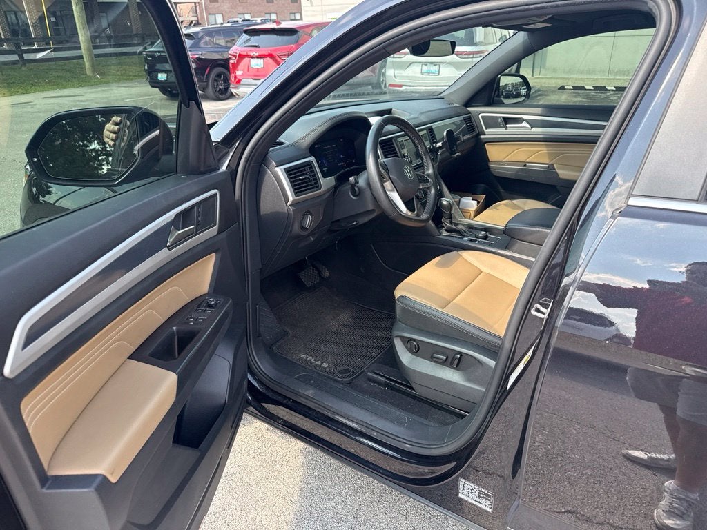 2023 Volkswagen Atlas Cross Sport 2.0T SE