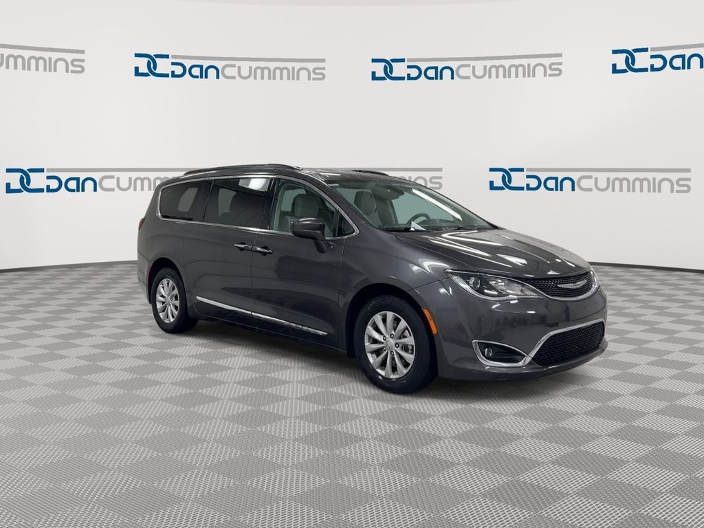 2017 Chrysler Pacifica Touring L