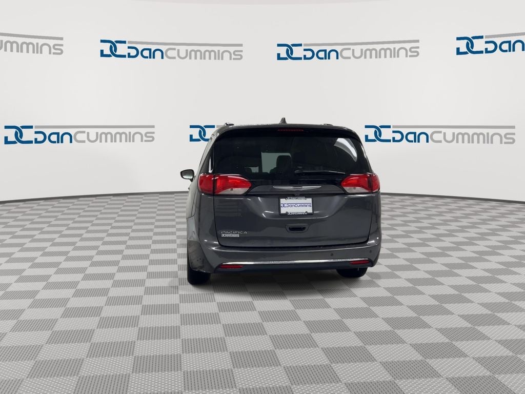 2017 Chrysler Pacifica Touring L