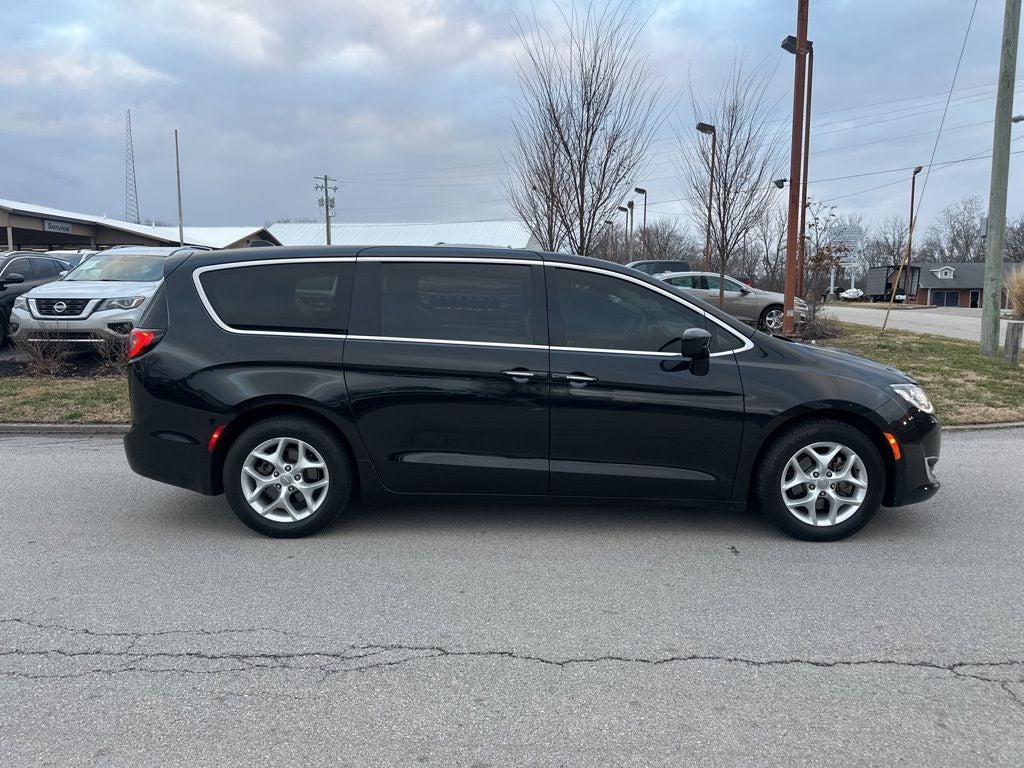 2018 Chrysler Pacifica Touring Plus