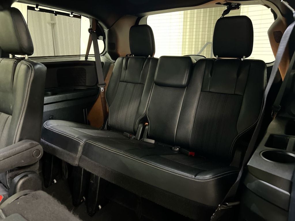 2015 Chrysler Town & Country S