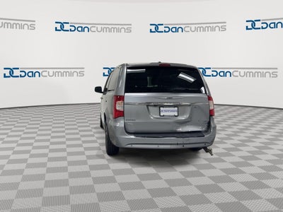 2015 Chrysler Town & Country S