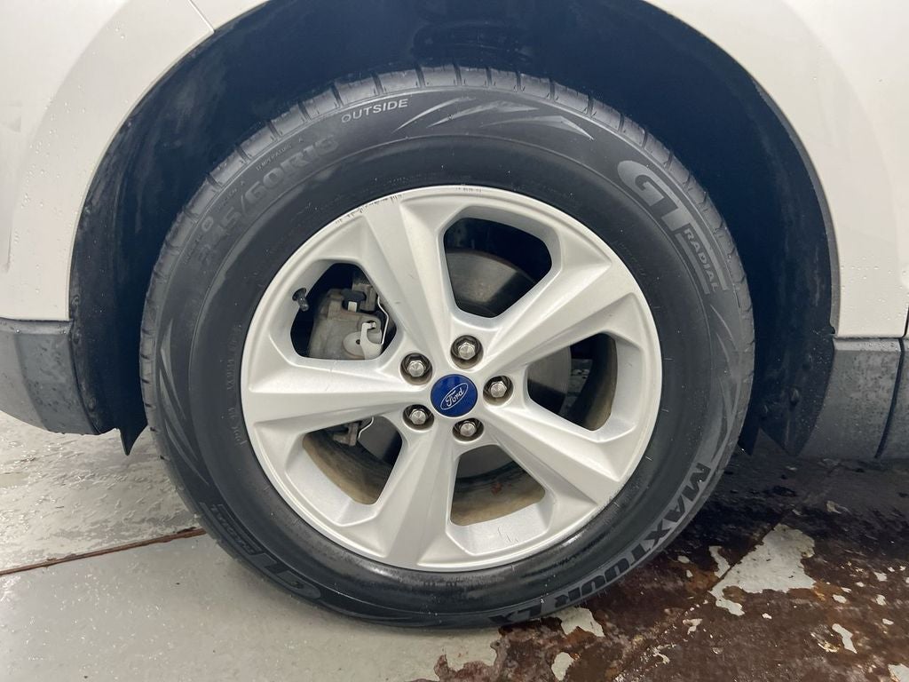 2015 Ford Edge SE