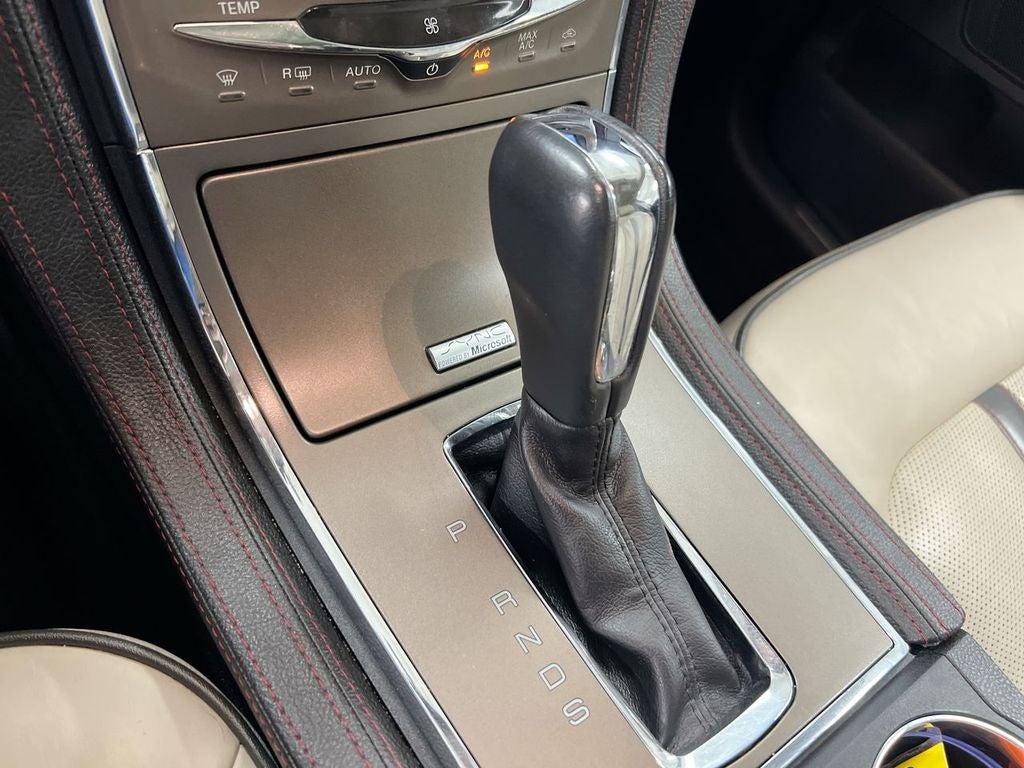 2015 Lincoln MKX Base