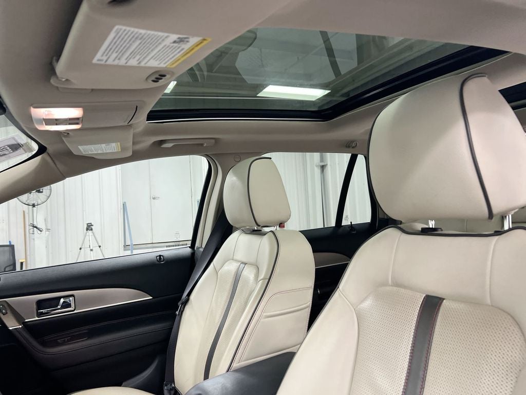 2015 Lincoln MKX Base
