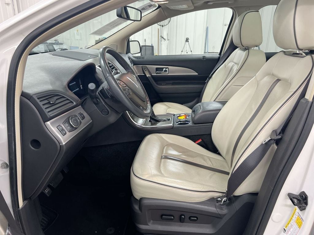 2015 Lincoln MKX Base