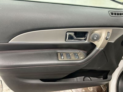 2015 Lincoln MKX Base