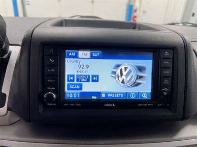 2011 Volkswagen Routan SE