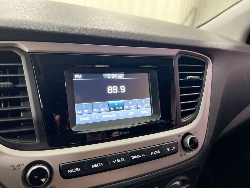 2020 Hyundai Accent SE