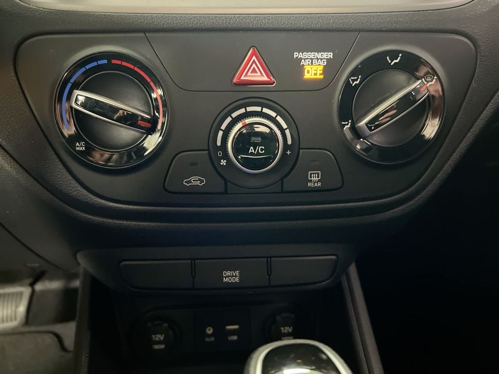 2020 Hyundai Accent SE