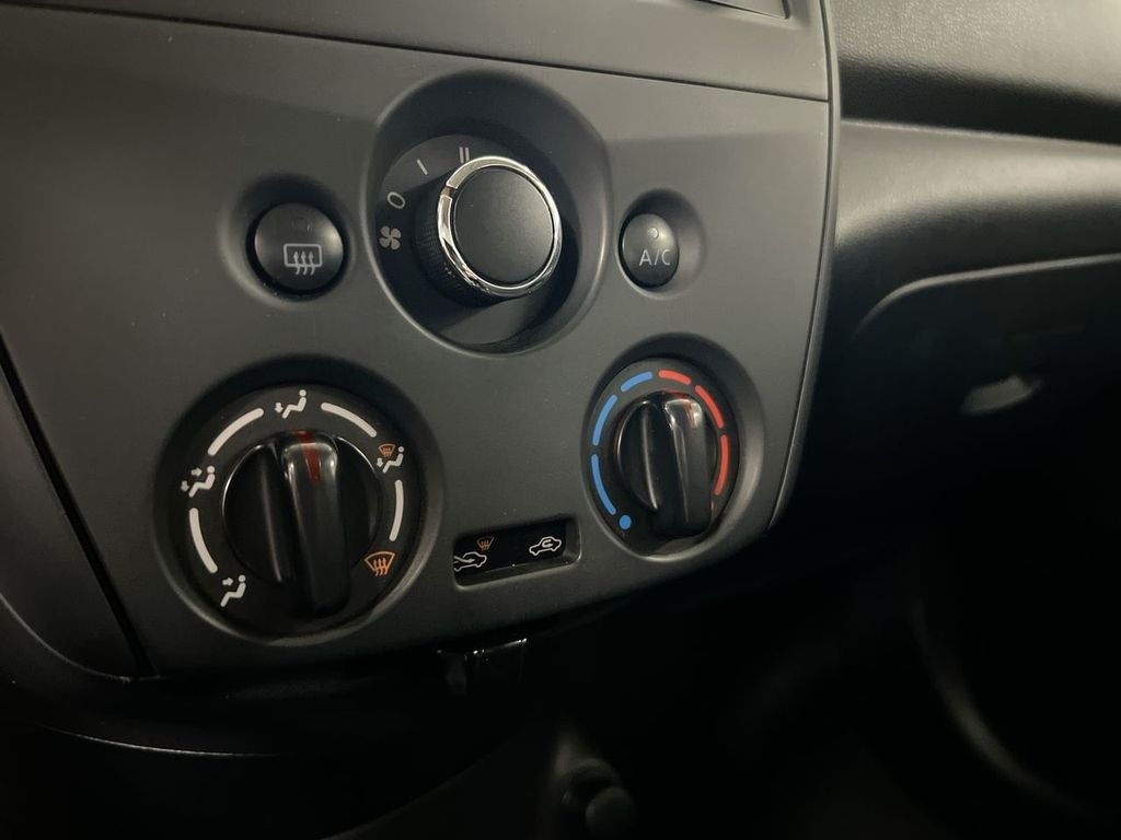 2017 Nissan Versa 1.6 S