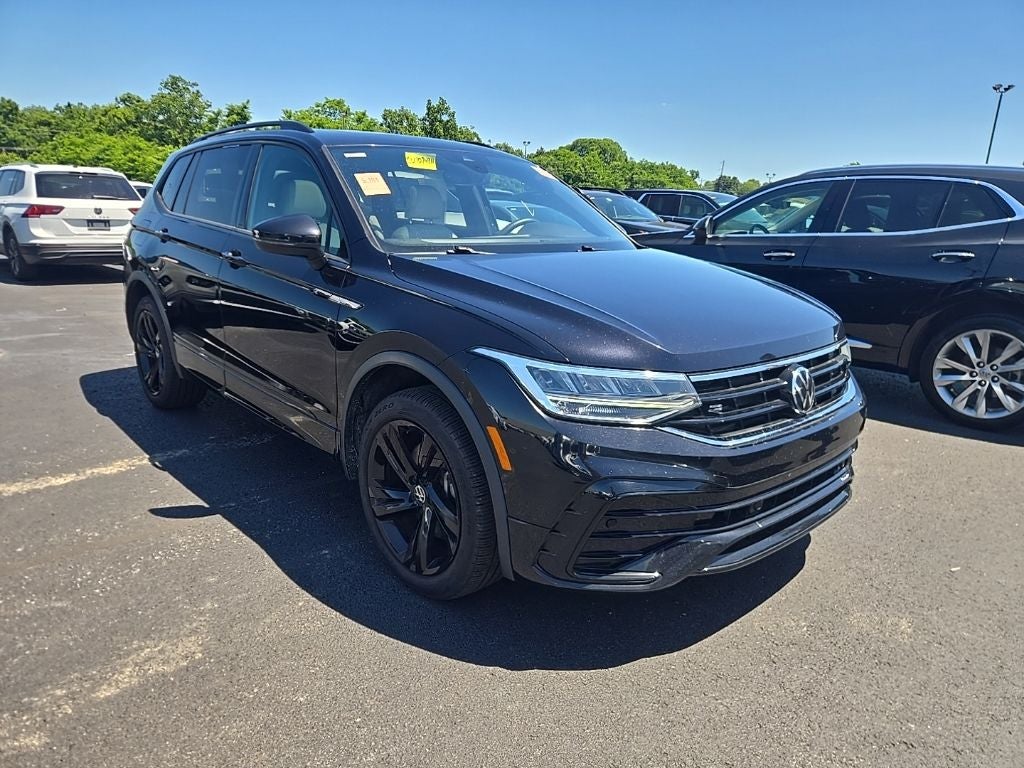 2023 Volkswagen Tiguan 2.0T SE R-Line Black
