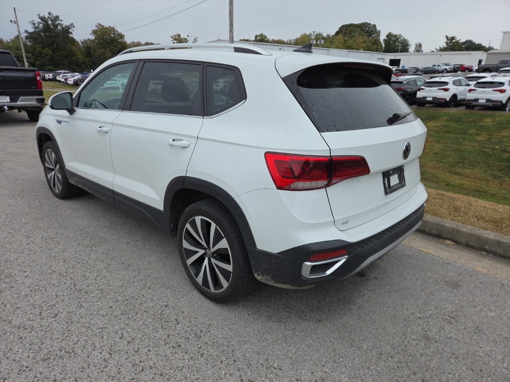 2024 Volkswagen Taos 1.5T SE