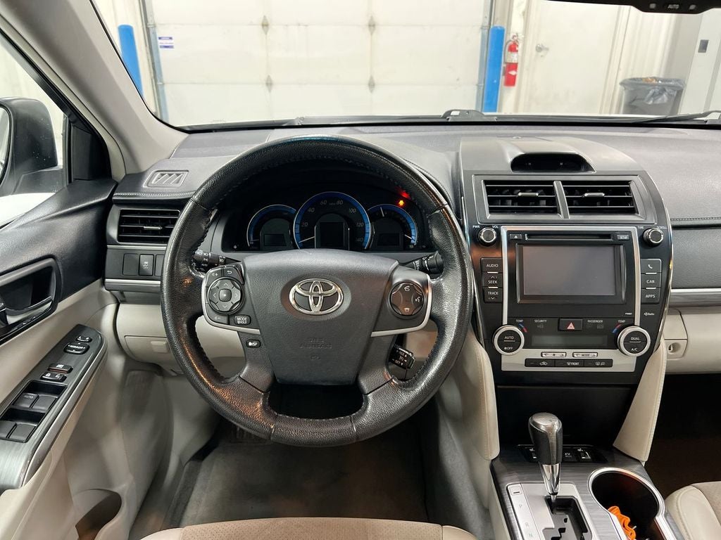 2012 Toyota Camry Hybrid XLE