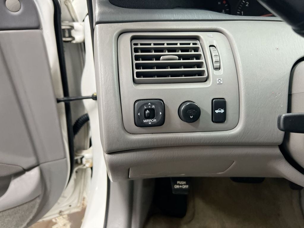 2003 Toyota Avalon XLS