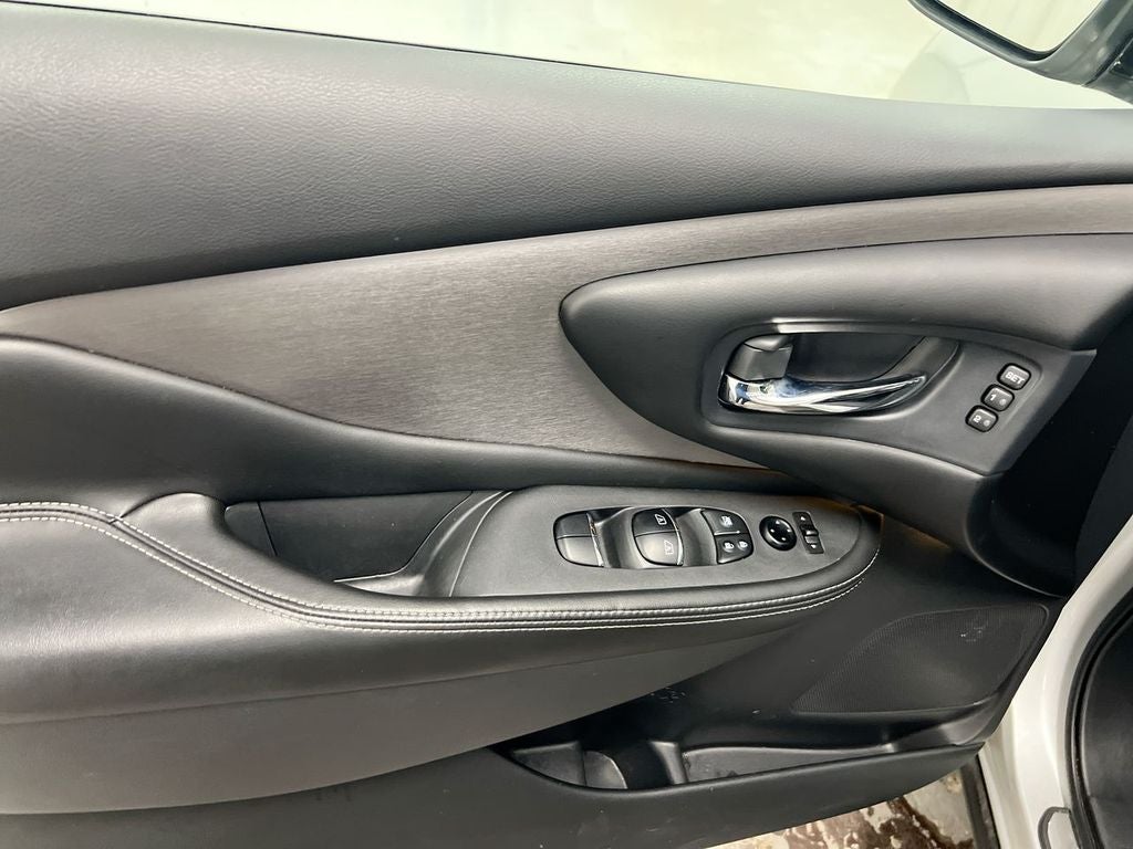 2022 Nissan Murano SL