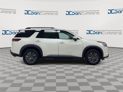 2024 Nissan Pathfinder SV