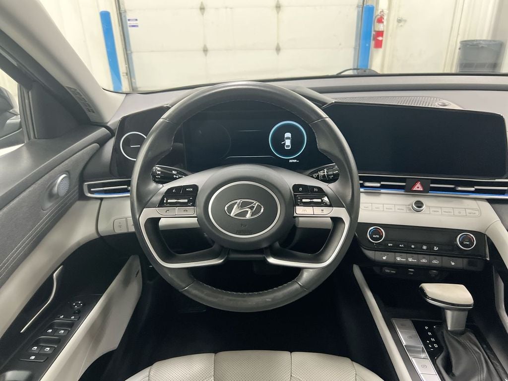 2023 Hyundai Elantra Limited