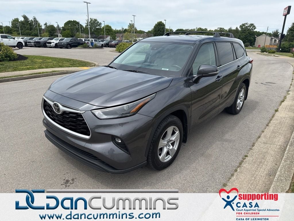 2022 Toyota Highlander LE