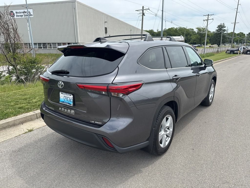 2022 Toyota Highlander LE