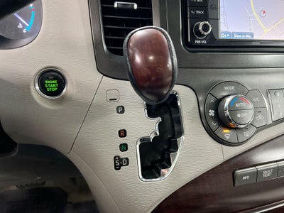 2012 Toyota Sienna XLE