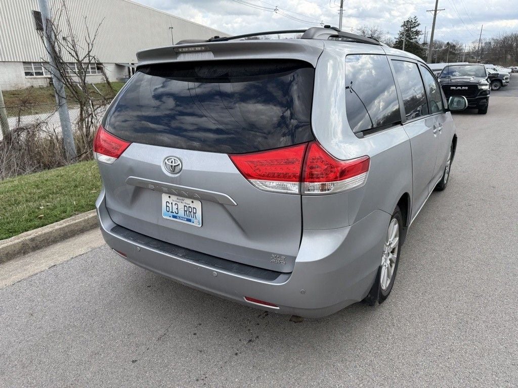 2012 Toyota Sienna XLE