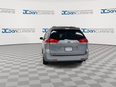 2012 Toyota Sienna XLE
