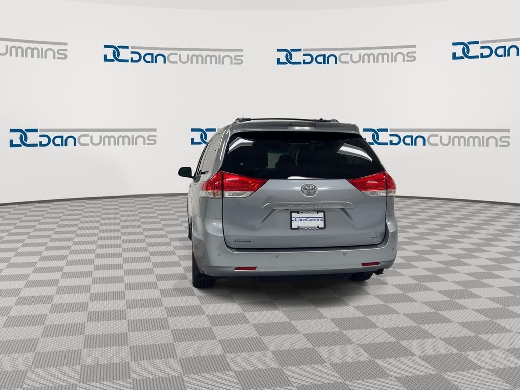 2012 Toyota Sienna XLE