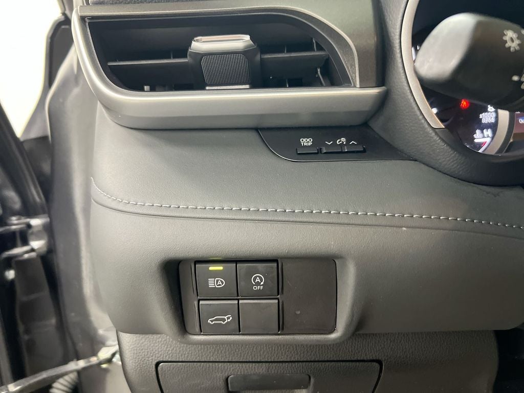 2024 Toyota Highlander Base