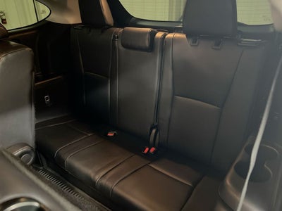 2024 Toyota Highlander Base