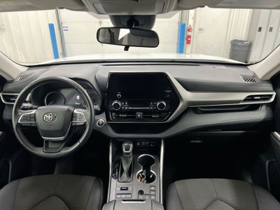 2025 Toyota Highlander LE