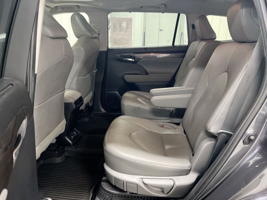 2023 Toyota Highlander Hybrid Limited