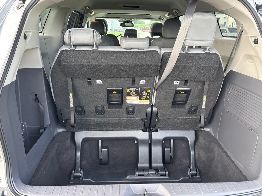 2024 Toyota Sienna XLE