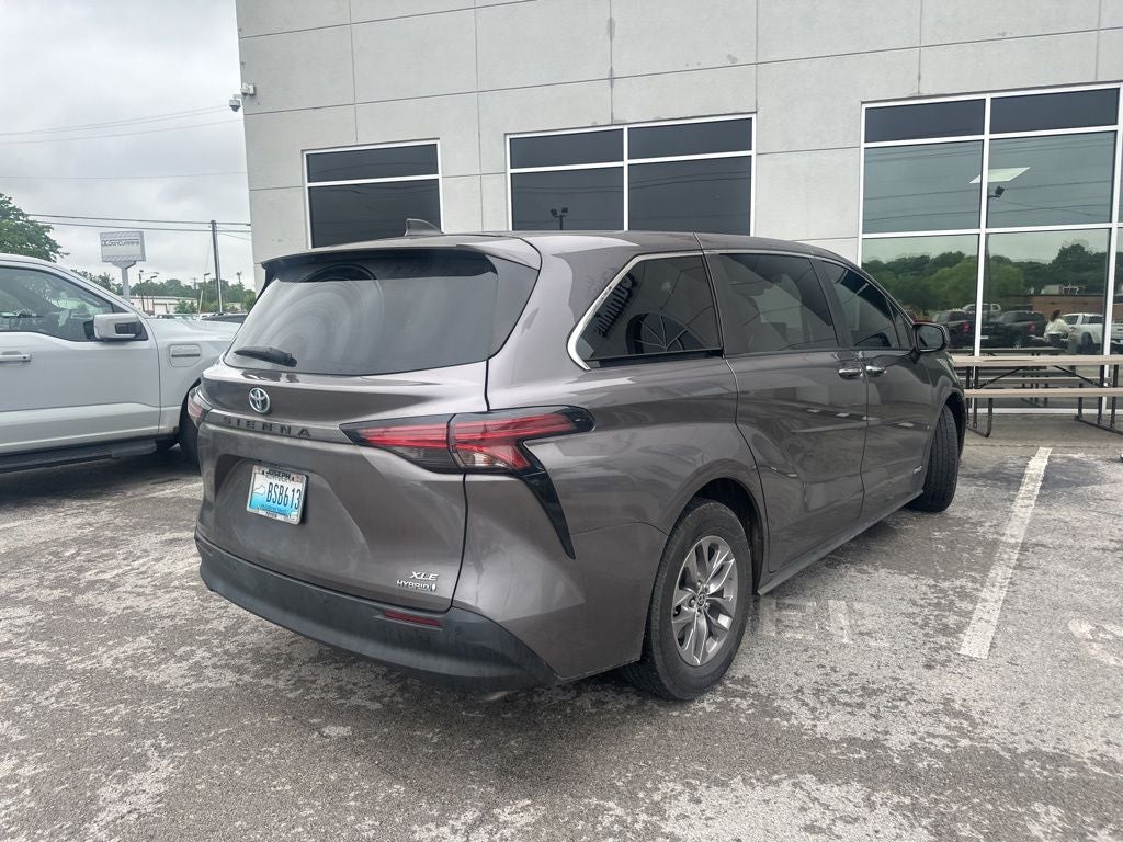 2021 Toyota Sienna XLE