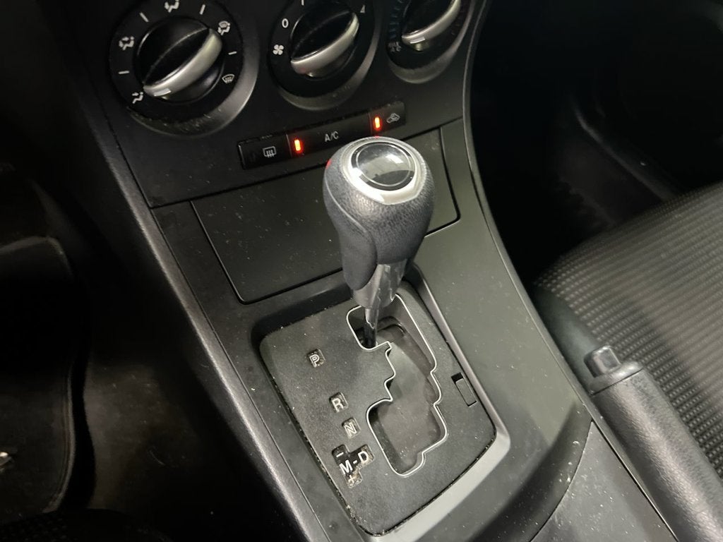 2013 Mazda Mazda3 i Sport