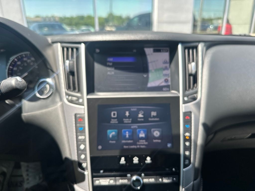 2015 INFINITI Q50 Premium