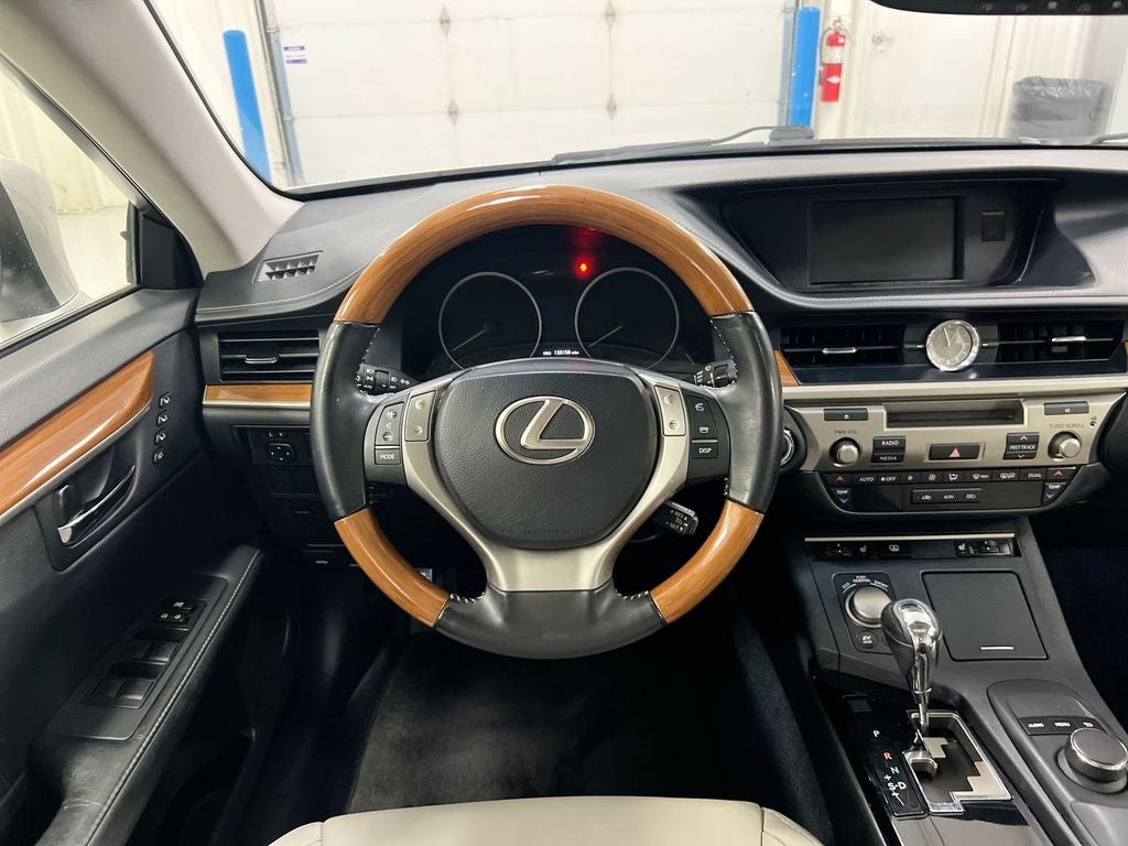 2013 Lexus ES 300h