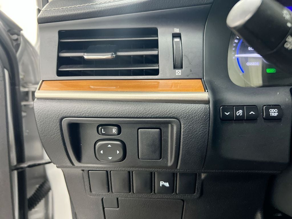 2013 Lexus ES 300h