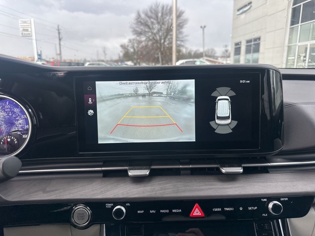 2023 Kia Carnival EX