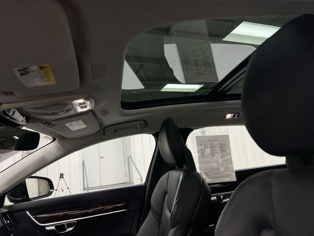 2018 Volvo S90 T5 Momentum