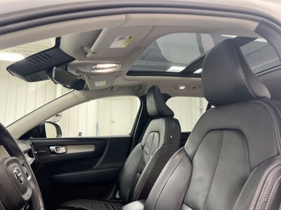 2023 Volvo XC40 Ultimate