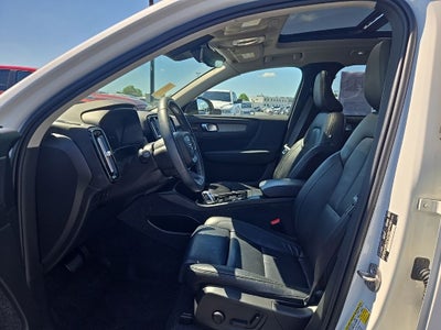 2023 Volvo XC40 Ultimate
