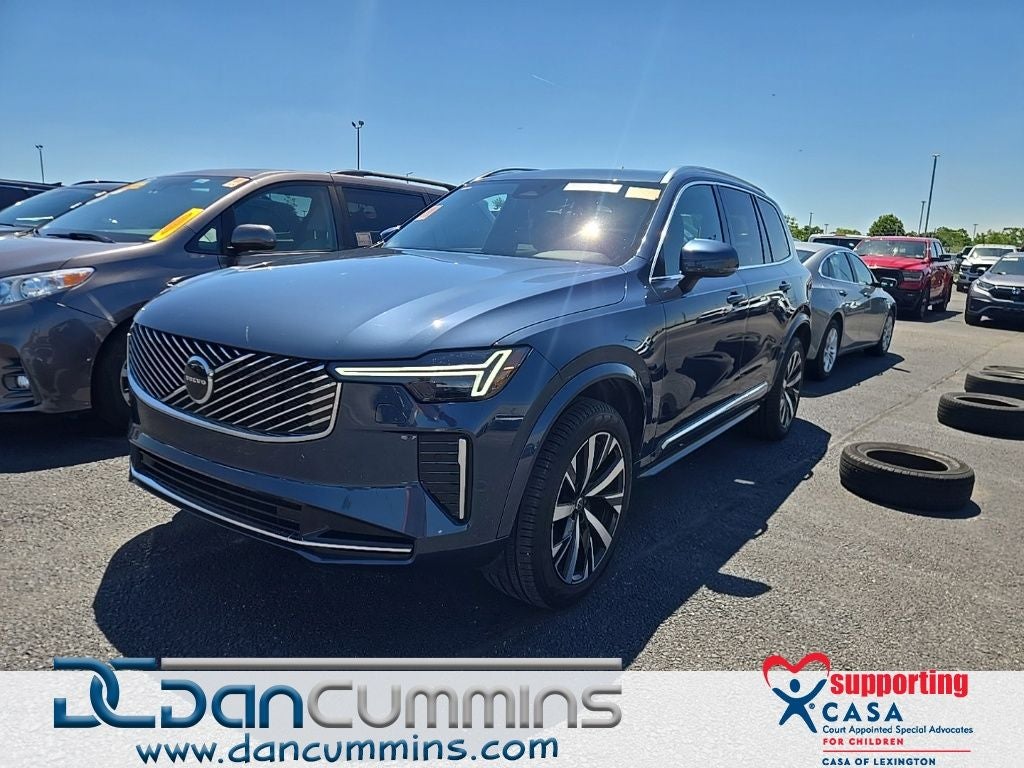 2025 Volvo XC90 B5 Core