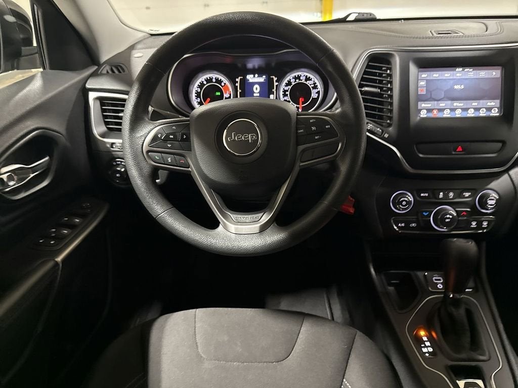 2019 Jeep CHEROKEE Base